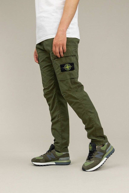 STONE ISLAND REGULAR LOGO-PATCH CARGO PANTS olive