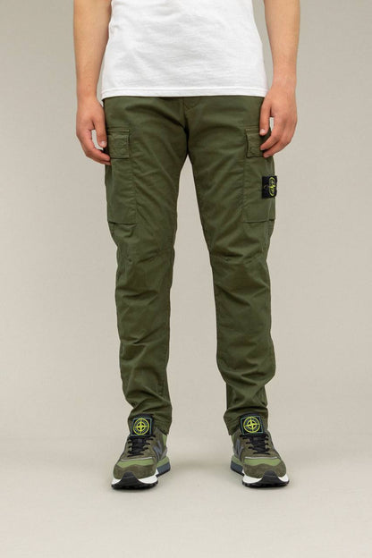 STONE ISLAND REGULAR LOGO-PATCH CARGO PANTS olive