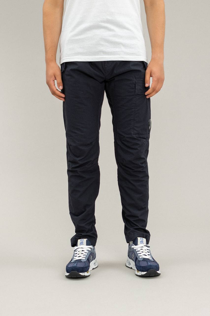 C. P. COMPANY COTTON CARGO PANTS (dark blue)