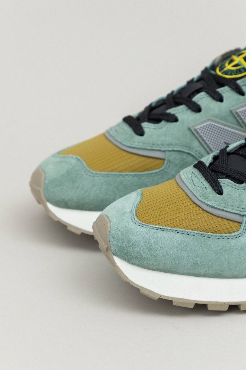 STONE ISLAND x NEW BALANCE 574 LEGACY LIGHT GREEN SNEAKERS