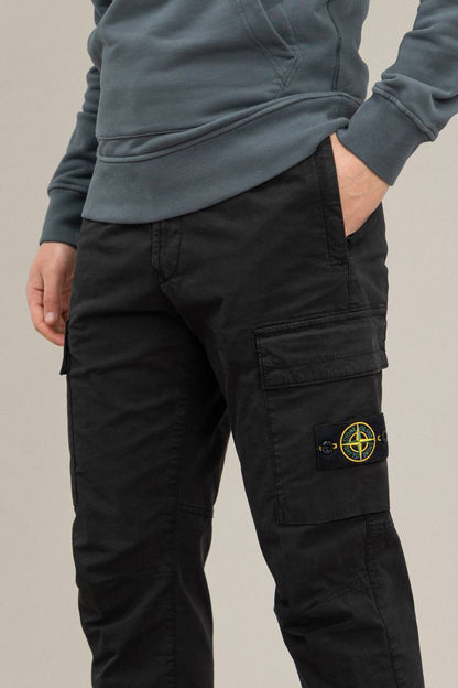 STONE ISLAND REGULAR FIT LOGO PATCH COTTON CARGO PANTS black